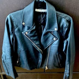 leather jacket with zipper front &zipper pockets & zippers at end of sleeves